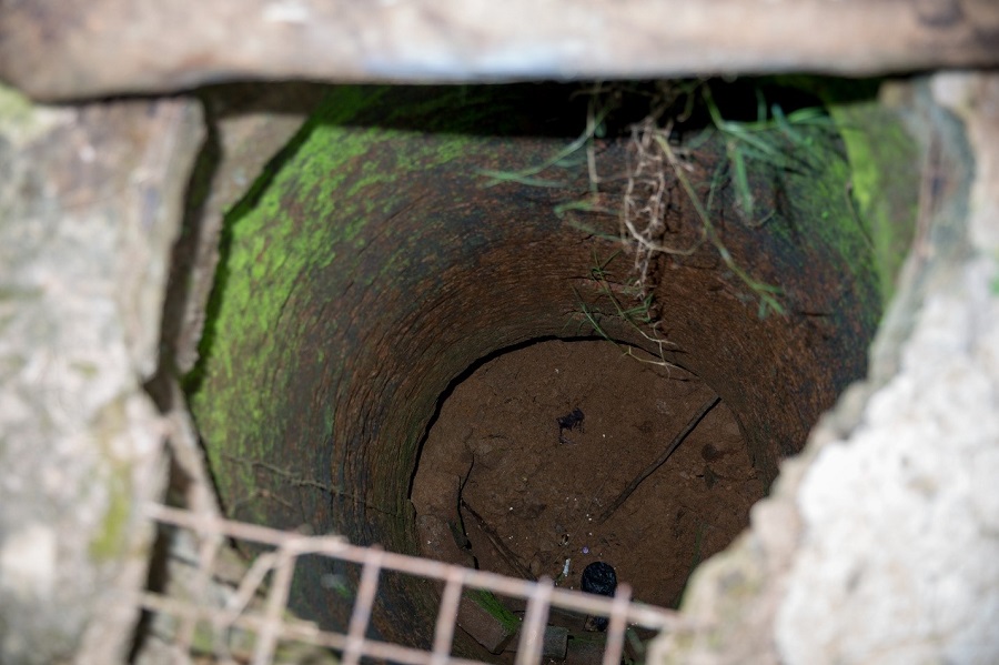 image of the dry well
